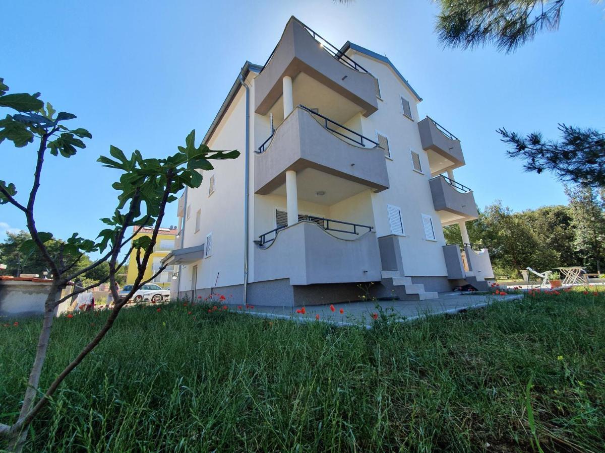 Apartments Villa M&M 비빈제 외부 사진
